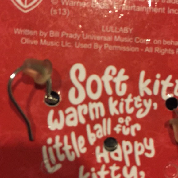 NEW The Bang Theory Soft Kitty Earrings - Picture 2 of 2
